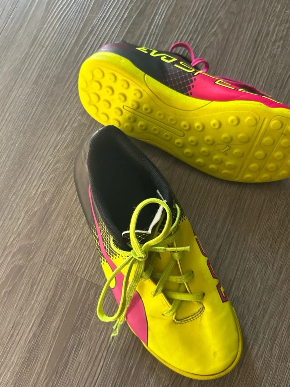 Puma Kids Neon Pink & Neon Yellow Sprint Sneakers